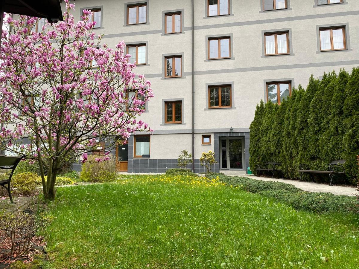 Apartman Posta Rajecké Teplice エクステリア 写真